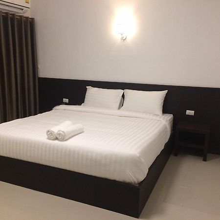 Ud House Aparthotel Udon Thani Bagian luar foto
